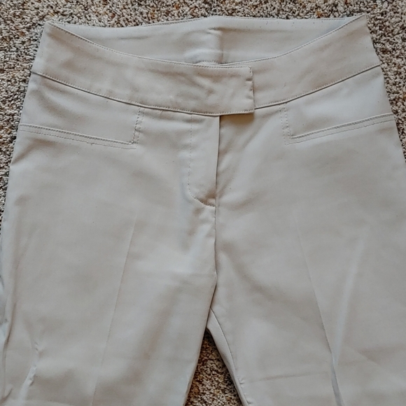 Khaki Capris, Size 5 - Picture 2 of 7